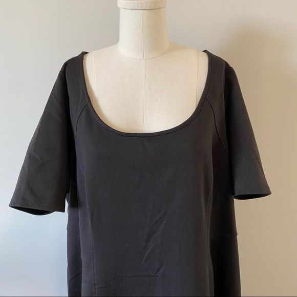 Reitmans Black Scoop Neck Short Sleeve  Fit And Flare Dress - Picture 2 of 9